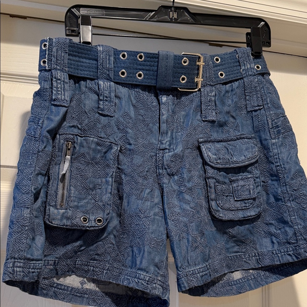 Johnny Was Zuma Embroidered Cargo Denim Lyocell Belted Shorts Rugged Casual 2